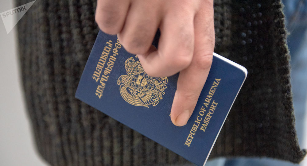 Qarabağ ermənisinin pasportunda doğum yeri Azərbaycan yazıldı - FOTO