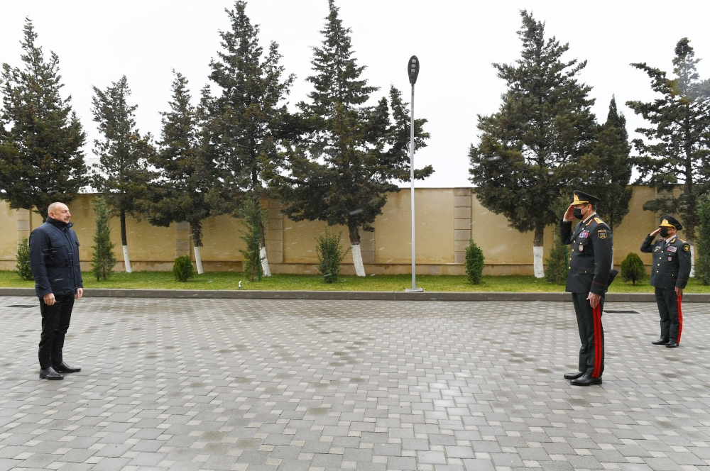 Prezident, Ali Baş Komandan İlham Əliyev Daxili İşlər Nazirliyi Daxili Qoşunlarının yeni inşa olunan “N” saylı hərbi hissəsinin açılışında iştirak edi