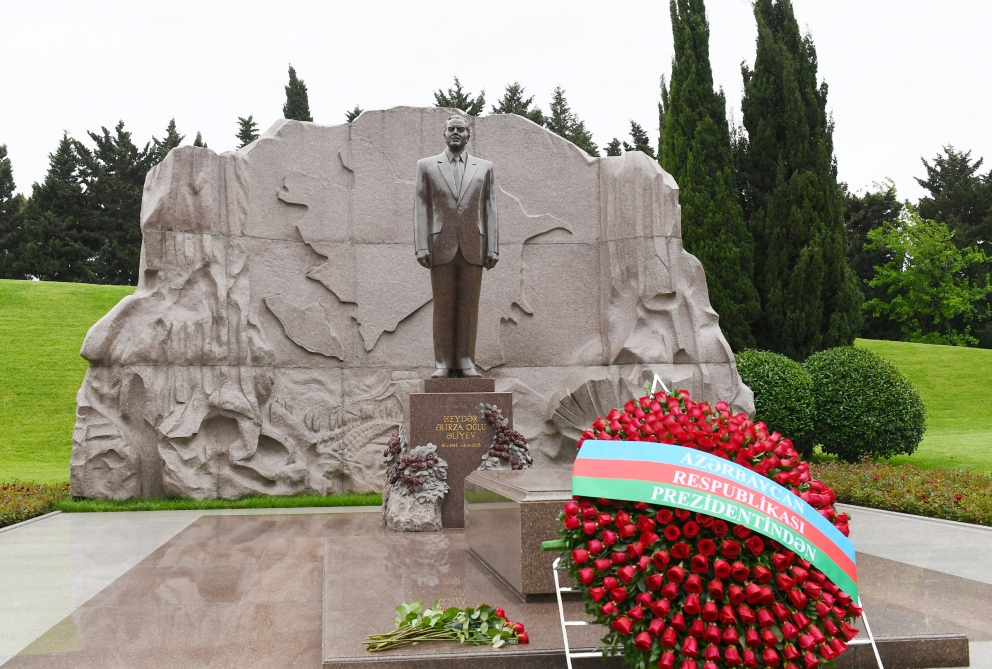 Bu gün xalqımızın xilaskar oğlu, ümummilli lider Heydər Əliyevin anadan olmasından 98 il ötür.